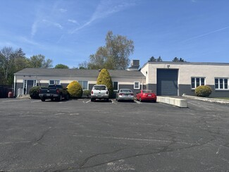 Plus de détails pour 37 Tripps Ln, Riverside, RI - Industriel/Logistique à louer