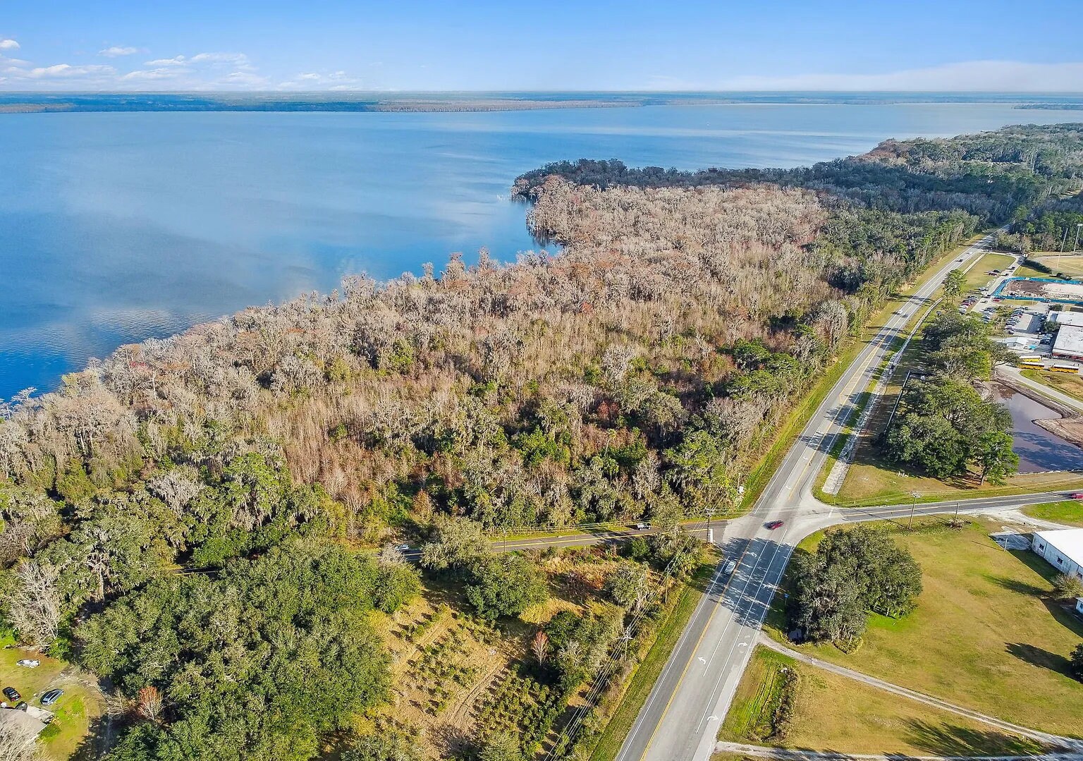 106 Union Ave, Crescent City, FL à vendre Photo principale– Image 1 sur 11
