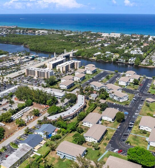 640 SE 2nd Ave, Boynton Beach, FL à vendre - Photo de l’immeuble – Image 2 sur 30