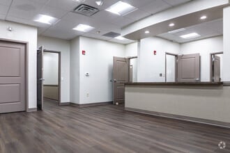 2200-2202 W Spring Creek Pky, Plano, TX à louer Hall d’entrée– Image 2 sur 12