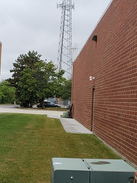 1957 Quincy Ct, Glendale Heights, IL à louer - Photo de l’immeuble – Image 2 sur 7
