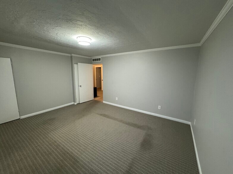 150 S 600 E, Salt Lake City, UT à louer - Photo de l’immeuble – Image 3 sur 31