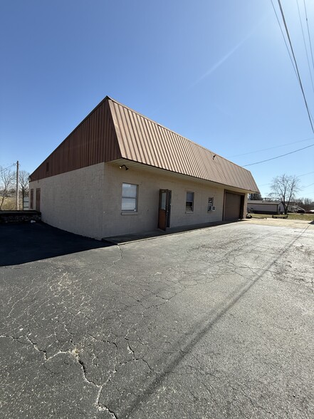 704 Bennett St, Lafayette, TN à louer - Photo principale – Image 1 sur 1