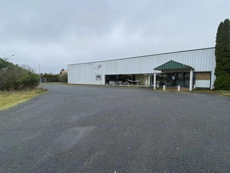 Bureau dans Cadaujac à louer - Photo de l’immeuble – Image 2 sur 15