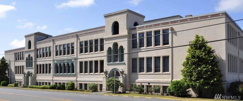 233 S Market Blvd, Chehalis, WA à vendre Photo principale– Image 1 sur 21