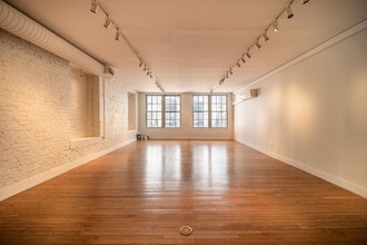 111 W 17th St, New York, NY à louer Photo intérieure– Image 1 sur 6
