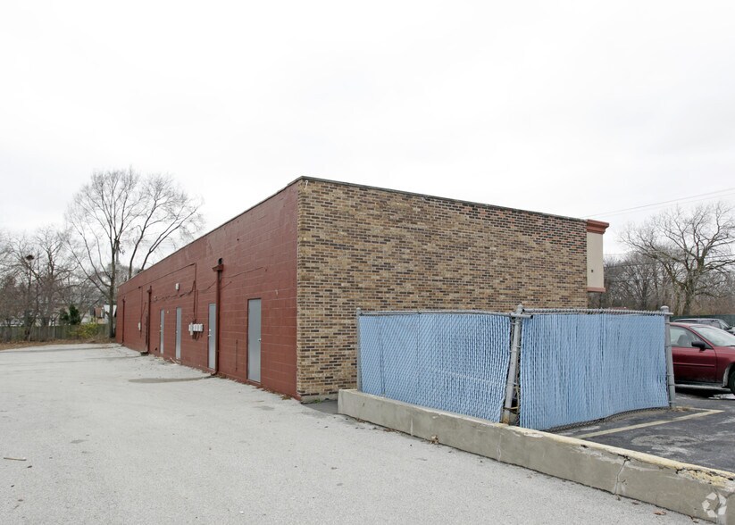4815 155th St, Oak Forest, IL à louer - Photo de l’immeuble – Image 3 sur 3