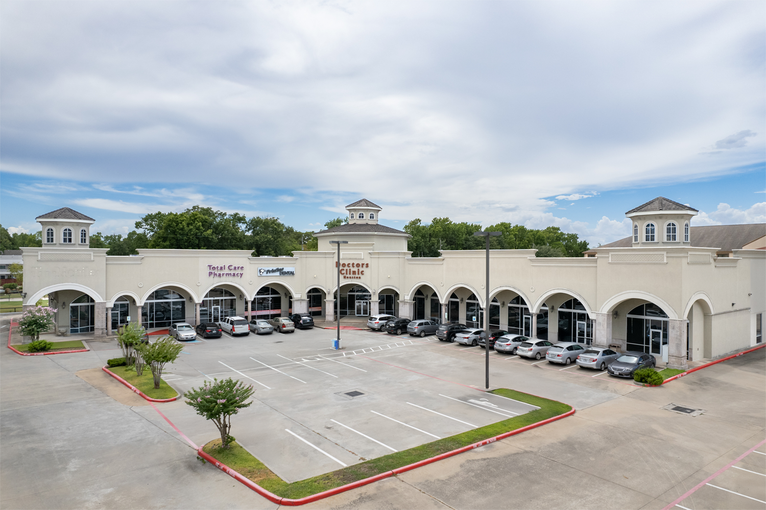 14755 North Fwy, Houston, TX à louer Photo de l’immeuble– Image 1 sur 10