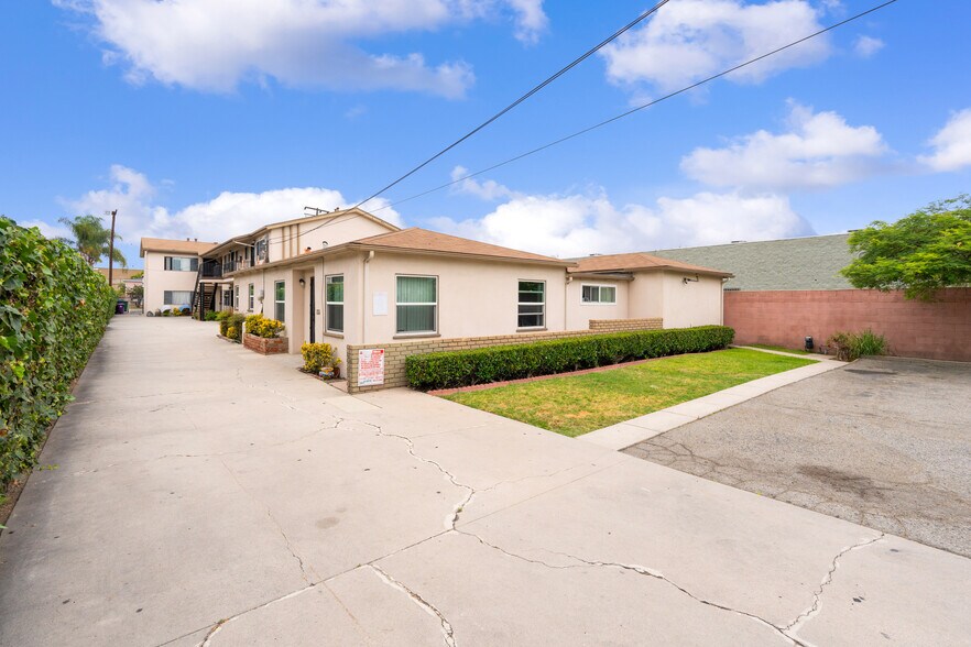 3301 E Artesia Blvd, Long Beach, CA à vendre - Photo de l’immeuble – Image 3 sur 21