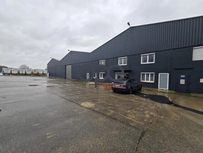 Plus de détails pour Industriel/Logistique à louer