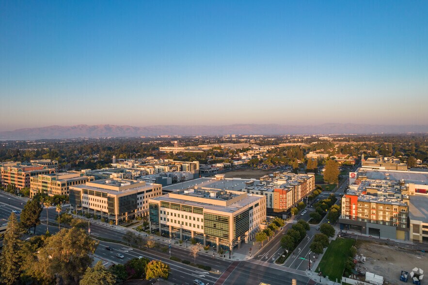 200-300 S Mathilda Ave, Sunnyvale, CA à louer - Aérien – Image 2 sur 3