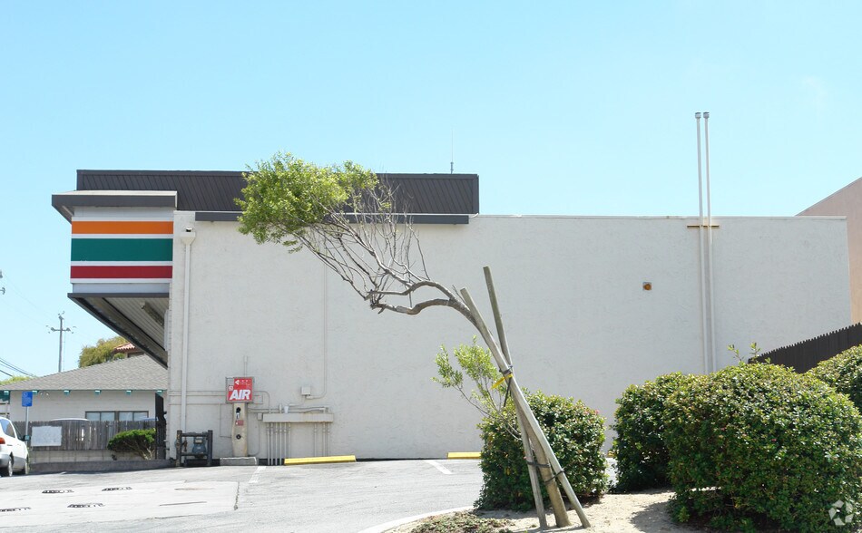 320 Reservation Rd, Marina, CA à louer - Photo de l’immeuble – Image 3 sur 7