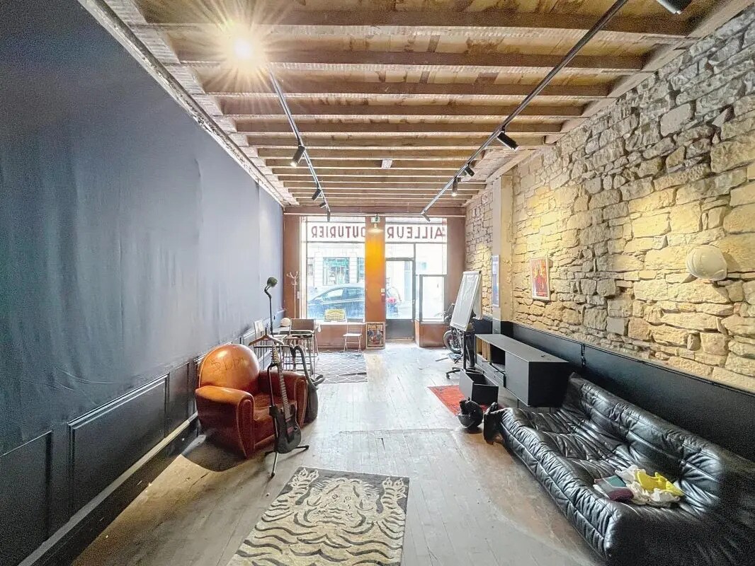 5 Rue Pierre Corneille, Lyon à vendre Photo de l’immeuble– Image 1 sur 1