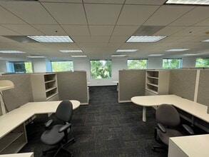21688 Gateway Center Dr, Diamond Bar, CA à louer Photo intérieure– Image 2 sur 5