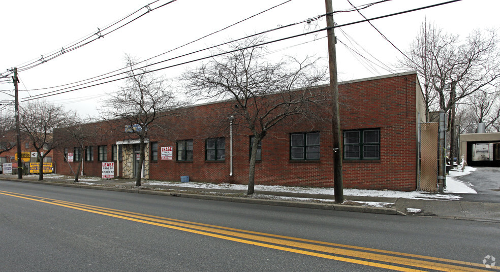 399 Main St, Lodi, NJ à louer - Photo de l’immeuble – Image 1 sur 8