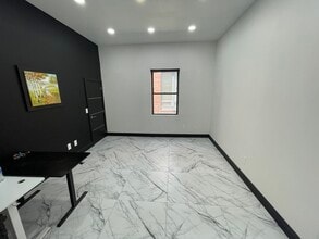 1539 Franklin Ave, Mineola, NY à louer Photo intérieure– Image 1 sur 13