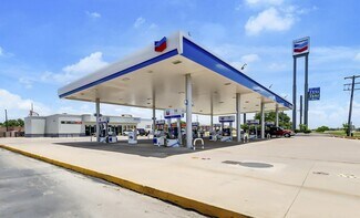 Plus de détails pour 708 N US Hwy 77, Schulenburg, TX - Local commercial à vendre