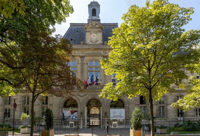 Plus de détails pour Local commercial à louer