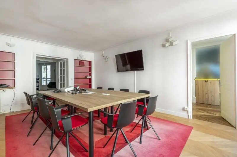 83 Rue Saint-Honoré, Paris à louer - Photo de l’immeuble – Image 2 sur 9