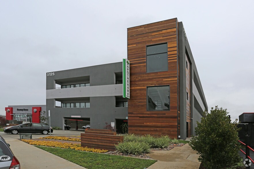 5125 Convoy St, San Diego, CA à louer - Photo principale – Image 1 sur 4