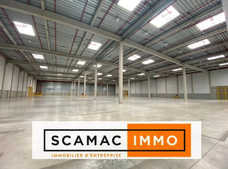 Industriel/Logistique dans Salon-de-Provence à louer - Photo de l’immeuble – Image 2 sur 5