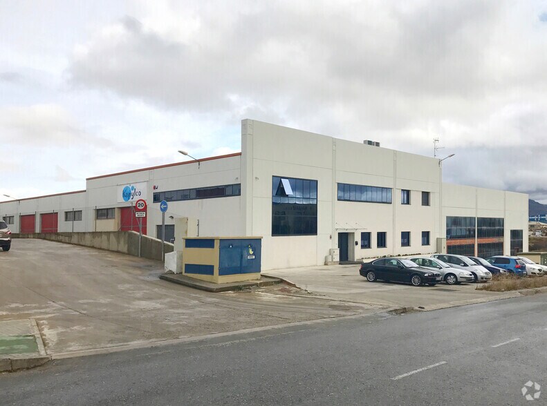 Industriel/Logistique dans Segovia, Segovia à louer - Photo de l’immeuble – Image 2 sur 2