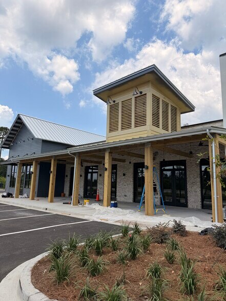 200 Basswood Dr, Savannah, GA à louer - Photo de l’immeuble – Image 3 sur 14