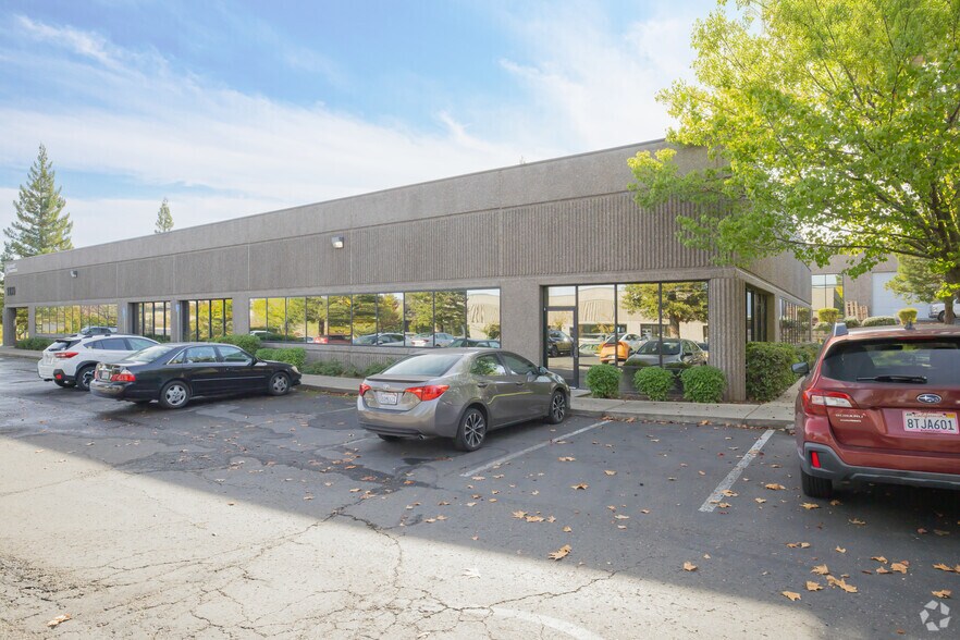 1100 Windfield Way, El Dorado Hills, CA à vendre - Photo de l’immeuble – Image 2 sur 5