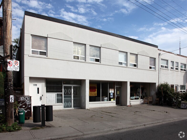 165-169 Augusta Ave, Toronto, ON à louer - Photo de l’immeuble – Image 2 sur 2