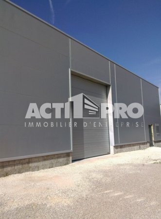 Plus de détails pour Industriel/Logistique à louer