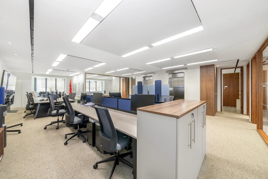 25-26 Bury St, Londres à louer - Photo de l’immeuble – Image 3 sur 40