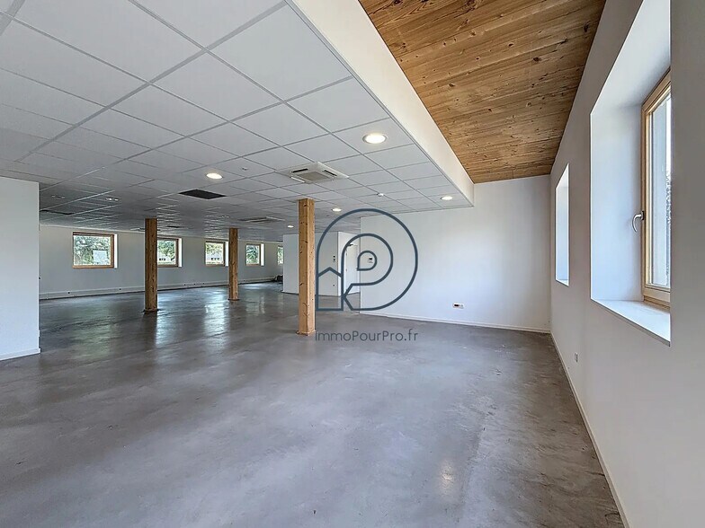 Bureau dans VILLENEUVE-D'ASCQ à vendre - Photo de l’immeuble – Image 3 sur 14