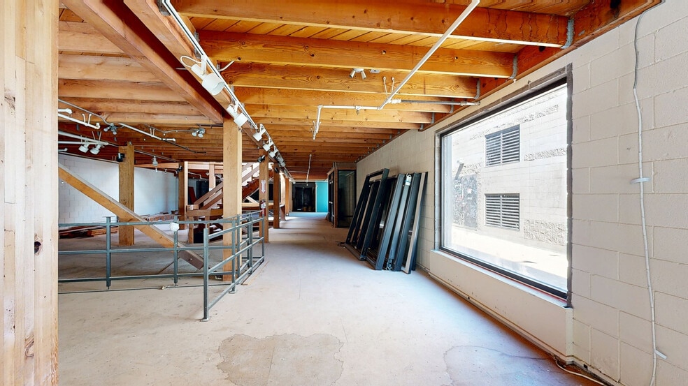 39-51 W Broadway, Eugene, OR à louer - Numérisation 3D Matterport – Image 2 sur 40