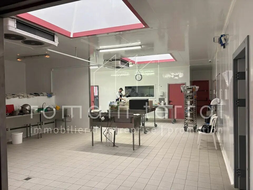 Local d’activités dans Limoges à louer Photo de l’immeuble– Image 1 sur 5