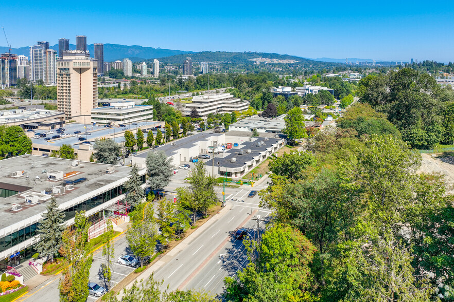 4301-4315 Canada Way, Burnaby, BC à louer - Aérien – Image 2 sur 4