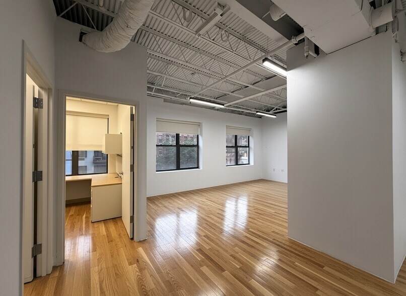 101 Broadway, Brooklyn, NY à louer - Photo intérieure – Image 3 sur 17