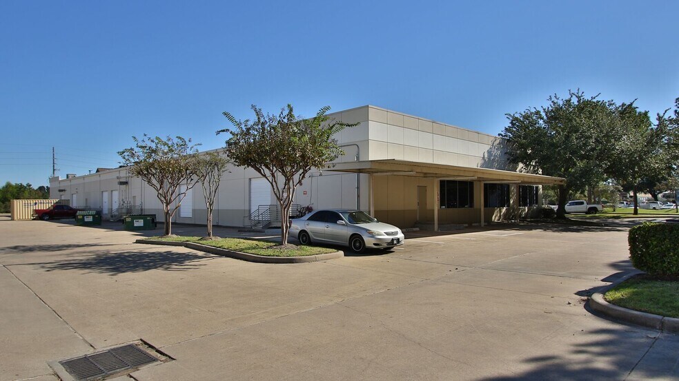 10780-10798 Kempwood Dr, Houston, TX à louer - Photo de l’immeuble – Image 3 sur 5