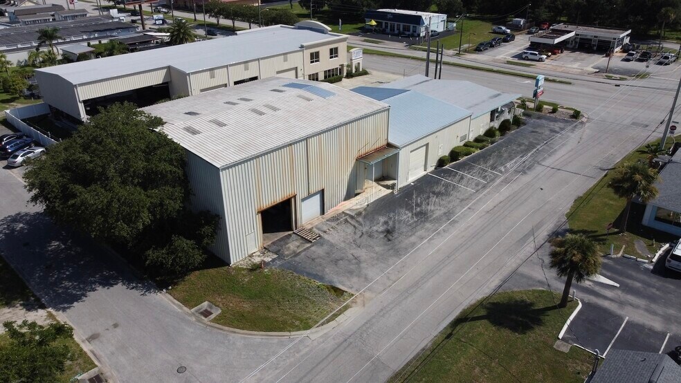 570 S Yonge St, Ormond Beach, FL à vendre - Photo de l’immeuble – Image 3 sur 12