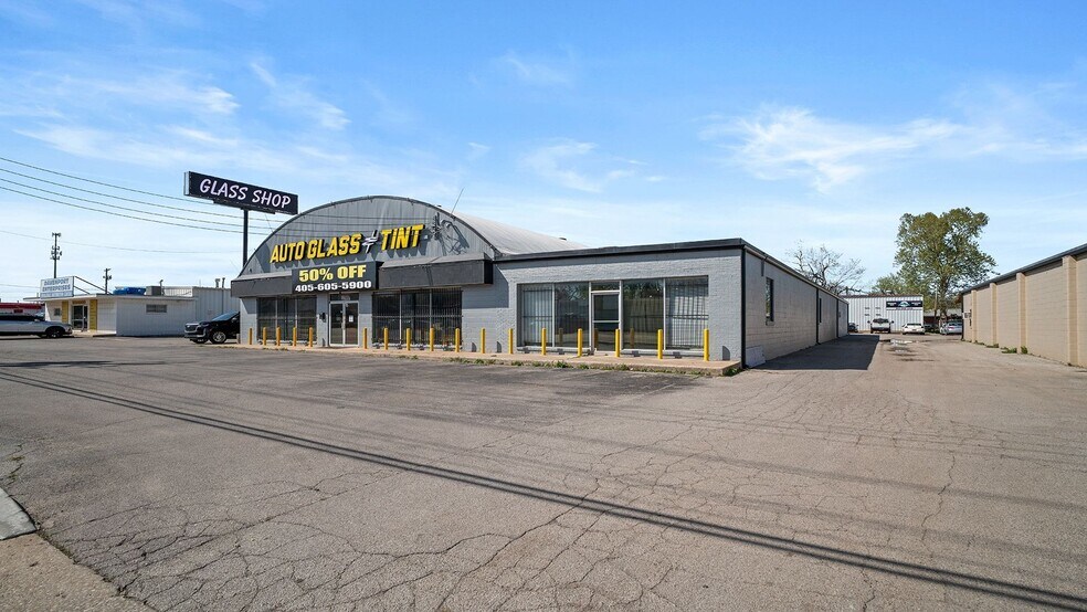 4621 NW 10th St, Oklahoma City, OK à vendre - Photo de l’immeuble – Image 2 sur 9
