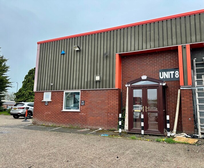 8 Ariane, Lichfield Road Industrial Estate, Tamworth à vendre - Photo principale – Image 1 sur 3