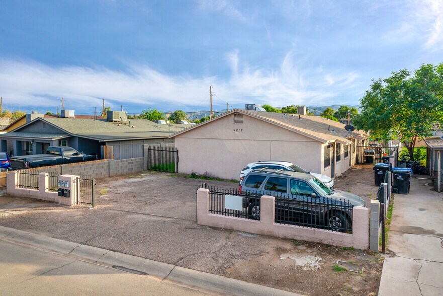 1815 E Pueblo Ave, Phoenix, AZ à vendre - Photo de l’immeuble – Image 2 sur 18