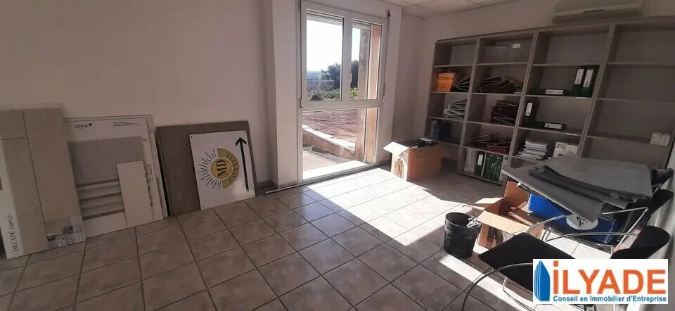 Bureau dans Marignane à vendre - Photo de l’immeuble – Image 3 sur 6