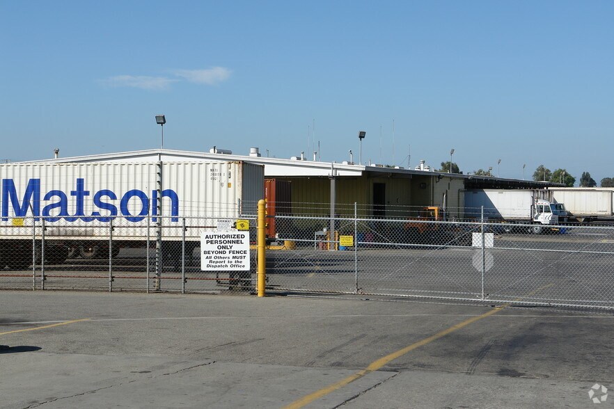 25555 Clawiter Rd, Hayward, CA à louer - Photo de l’immeuble – Image 3 sur 5