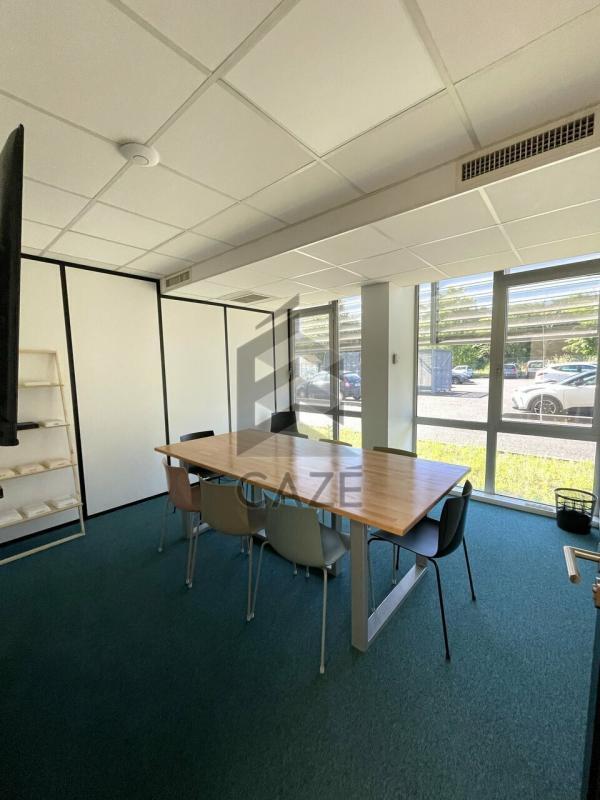 Bureau dans Mérignac à louer Photo intérieure– Image 1 sur 12
