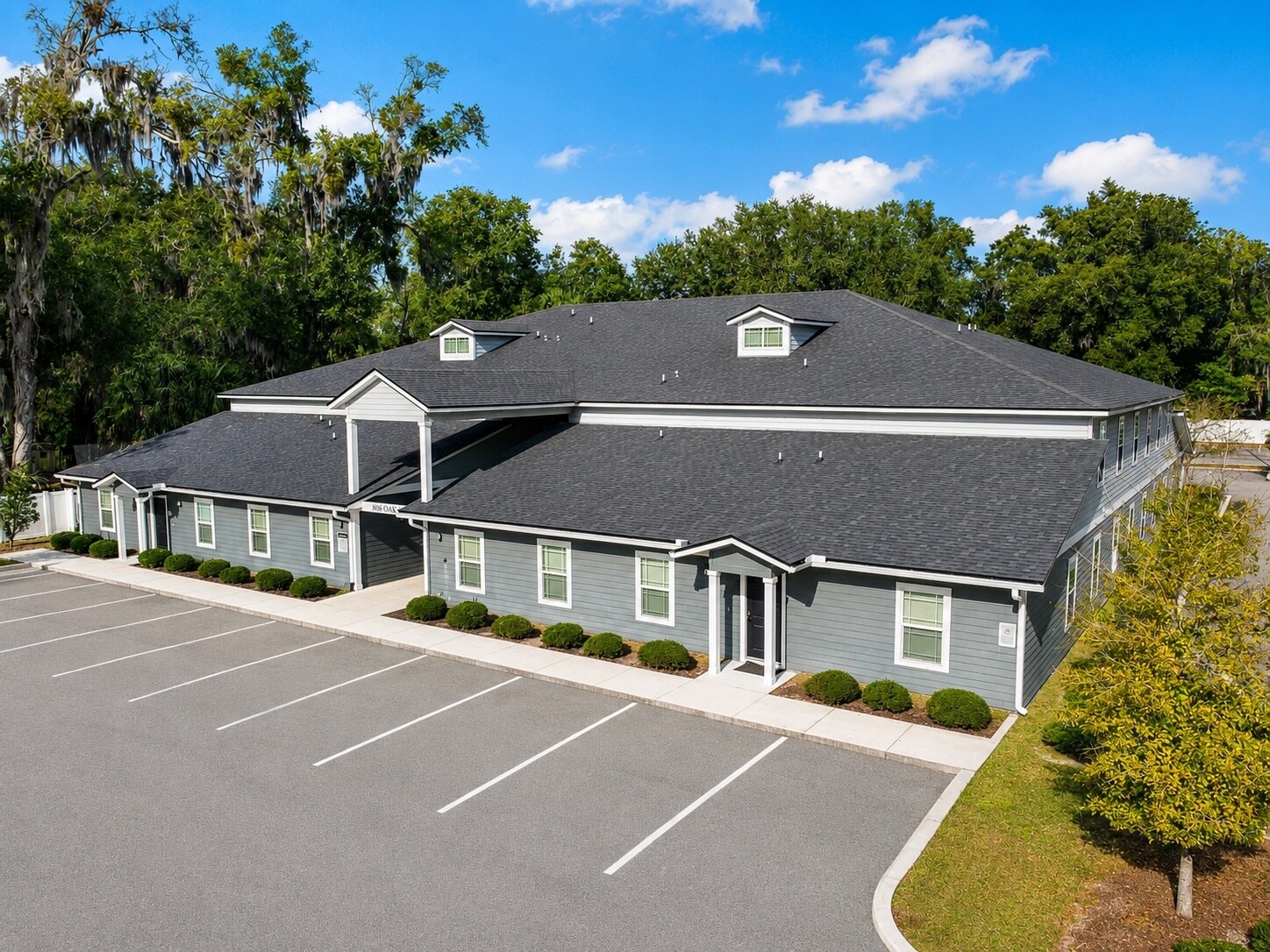 806 Oak St, Green Cove Springs, FL à vendre Photo de l’immeuble– Image 1 sur 20