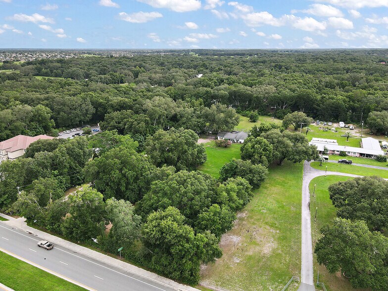 635 CR 466A, Fruitland Park, FL à vendre - Photo de l’immeuble – Image 3 sur 26