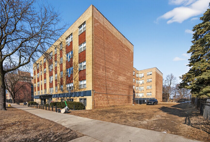 7733 S South Shore Dr, Chicago, IL à vendre - Photo de l’immeuble – Image 3 sur 16