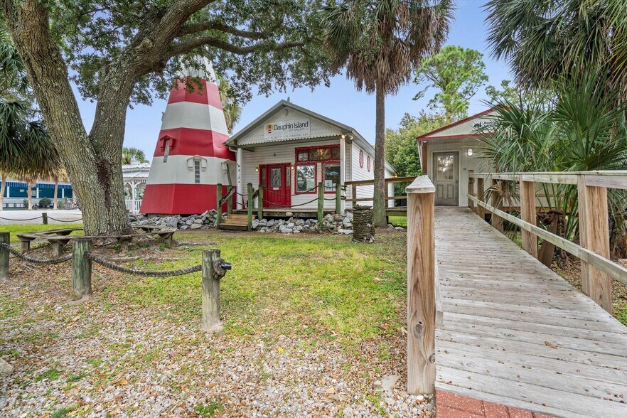 918 Bienville Blvd, Dauphin Island, AL à vendre - Photo de l’immeuble – Image 2 sur 33