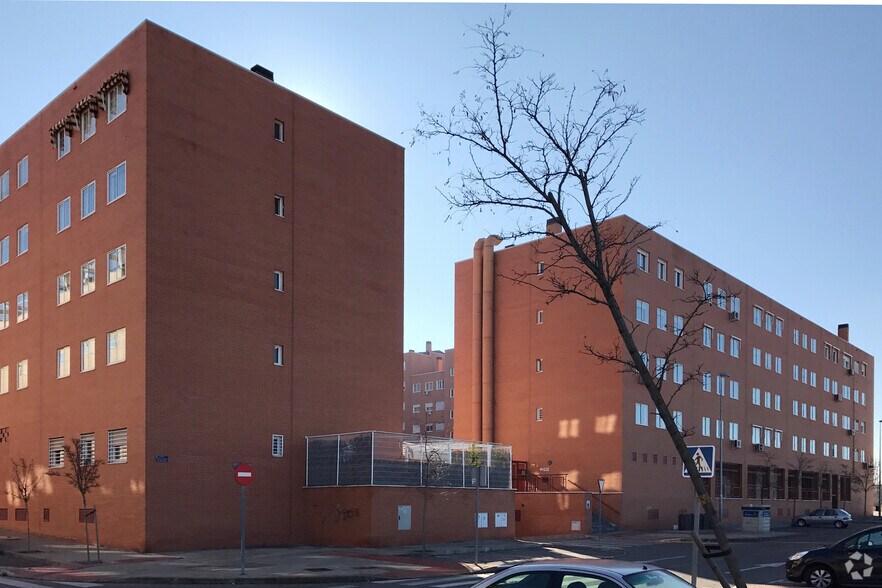 Calle Presidente José María Aznar, 42, Arganda del Rey, Madrid à vendre - Photo de l’immeuble – Image 3 sur 3