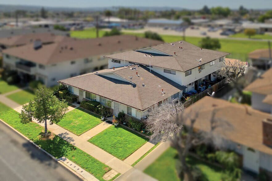 335 N Prospero Dr, Covina, CA à vendre - Photo de l’immeuble – Image 2 sur 7